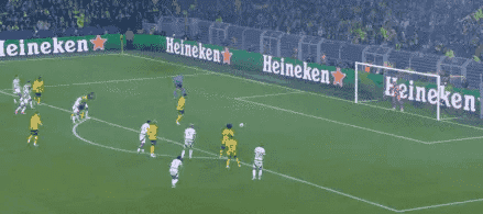 爱游戏体育官方网站多特蒙德主场大捷，球员赛后激动庆祝胜利，你们一些.