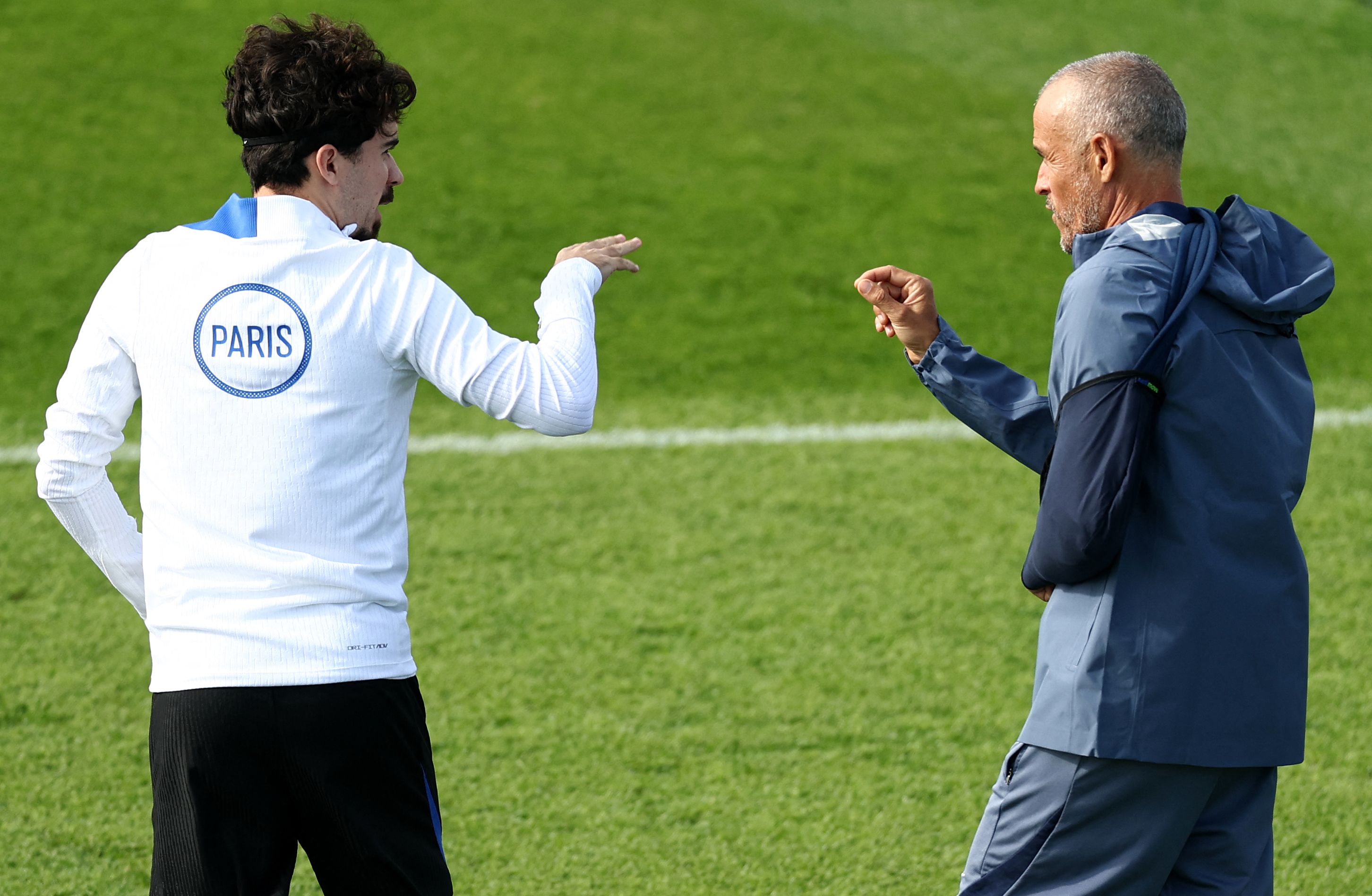 ayx官方认证平台关于集结日巴黎圣日耳曼备战欧冠，完成体检细节曝光，球迷炸锅，数据趋势出现新变化的信息