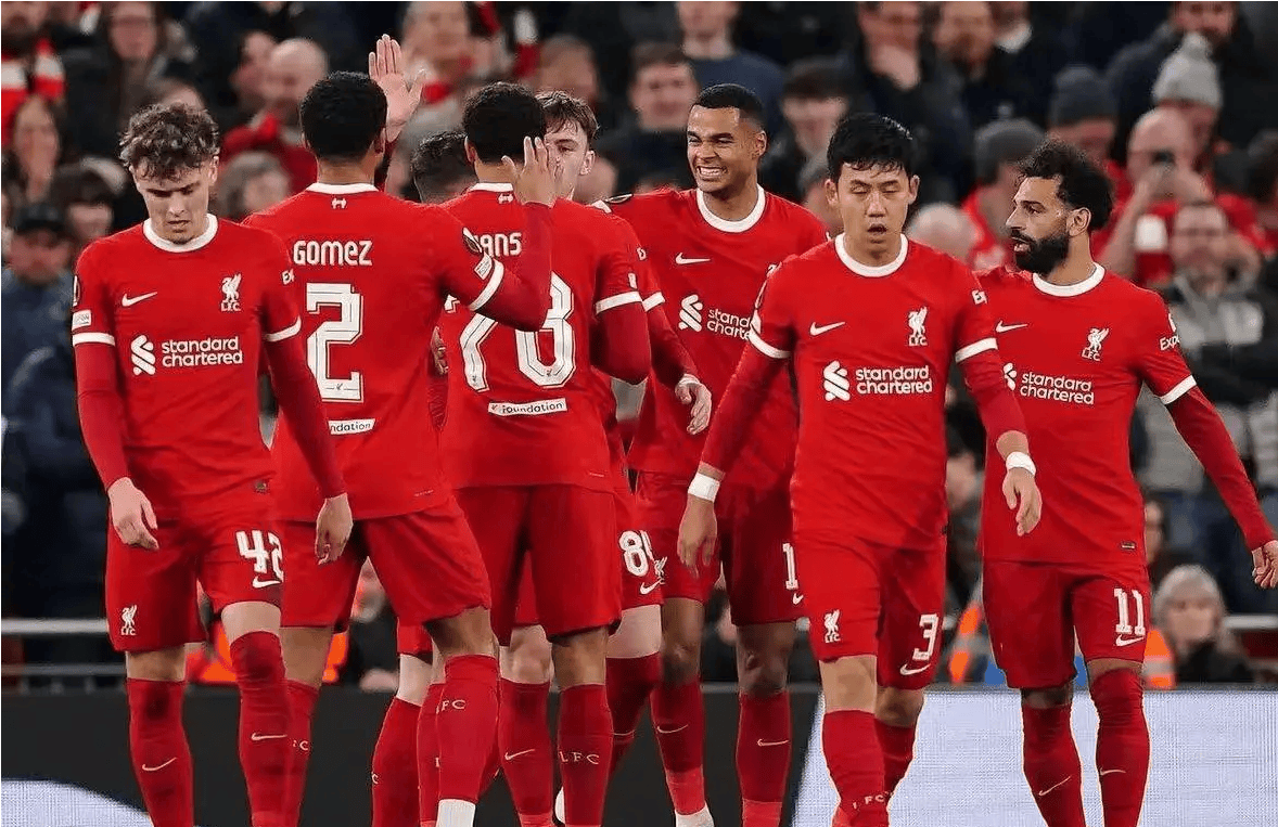 包含欧联赛程吃紧，亚特兰大冲刺阶段门线救险，质疑声仍在，轮换策略成焦点的词条