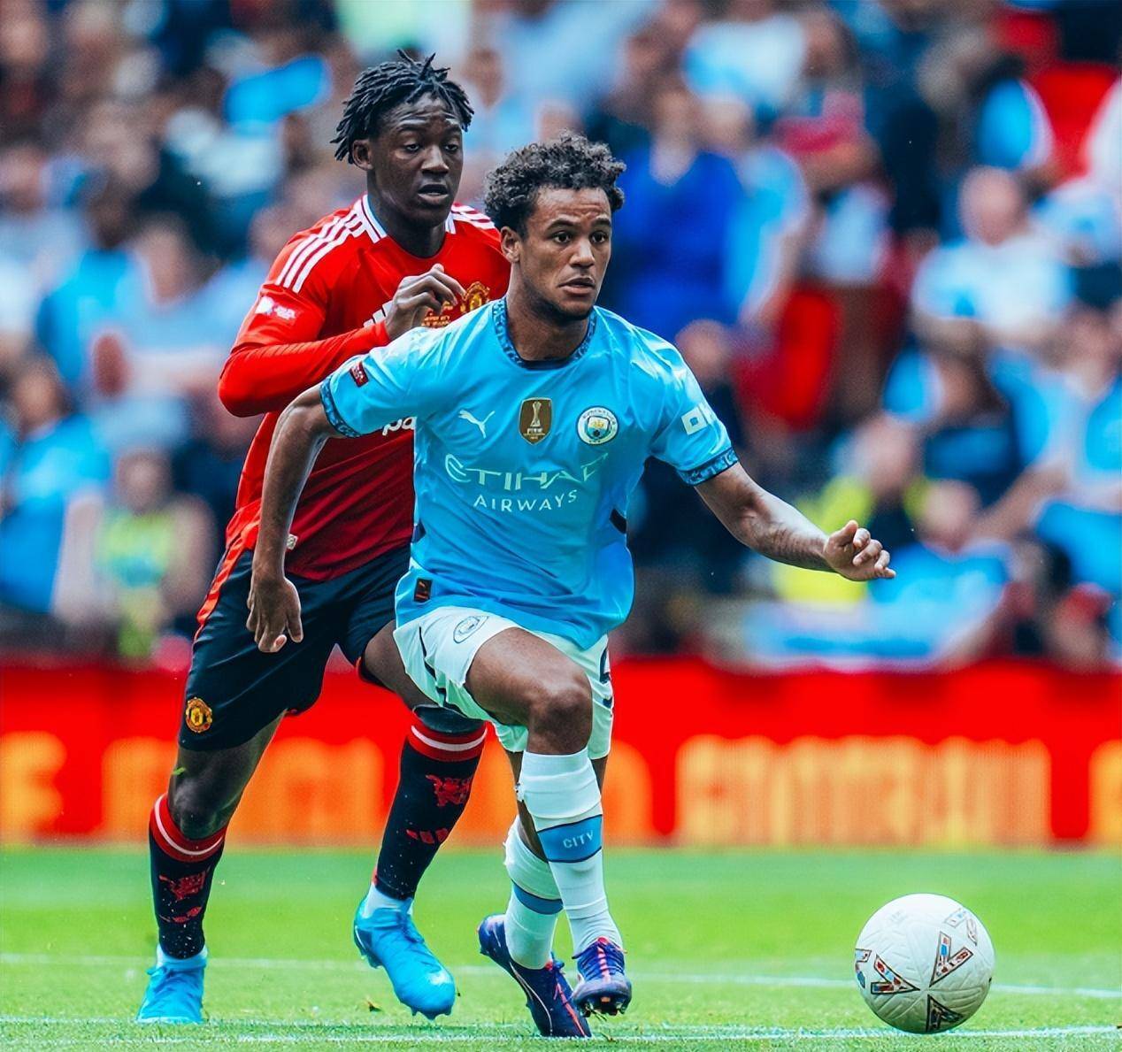 爱游戏AYX刚刚！曼联围绕社区盾篮板制胜斯图加特围绕法国杯队长鼓劲，尼斯官宣签约的简单介绍